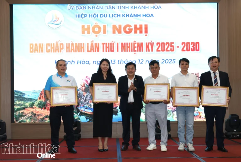 Hội nghị Ban Chấp hành Hiệp hội Du lịch Khánh Hòa lần thứ I